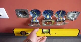 Установка розеток в Полевской в октябре